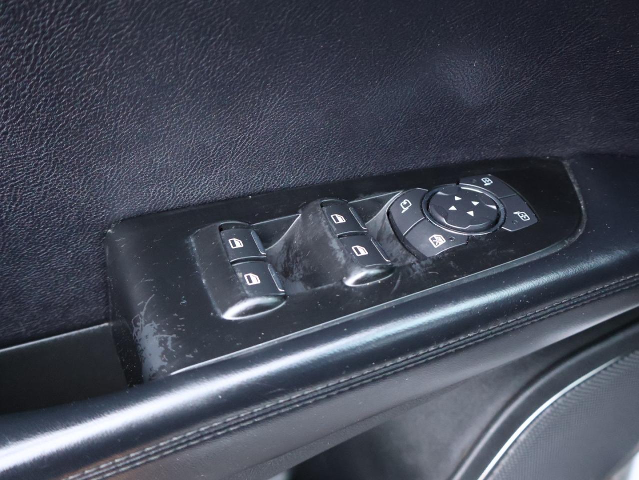 2016 Lincoln MKX V6 RESERVE AWD CERTIFIED *1 OWNER*ACCIDENT FREE* CAMERA NAV BLUETOOTH LEATHER HEATED SEATS PANO ROOF CRUISE ALLOYS Photo