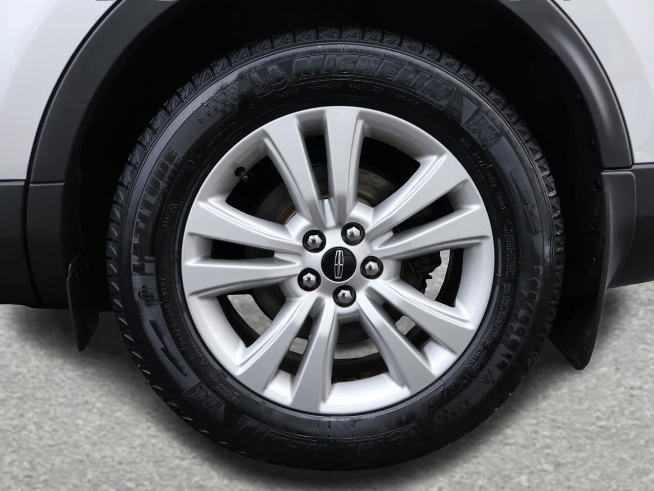 2016 Lincoln MKX V6 RESERVE AWD CERTIFIED *1 OWNER*ACCIDENT FREE* CAMERA NAV BLUETOOTH LEATHER HEATED SEATS PANO ROOF CRUISE ALLOYS Photo