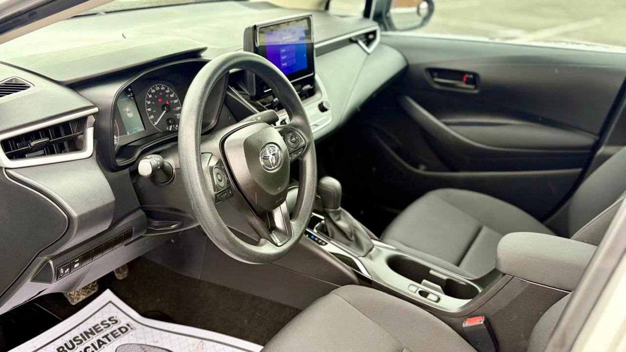 2025 Toyota Corolla L Photo