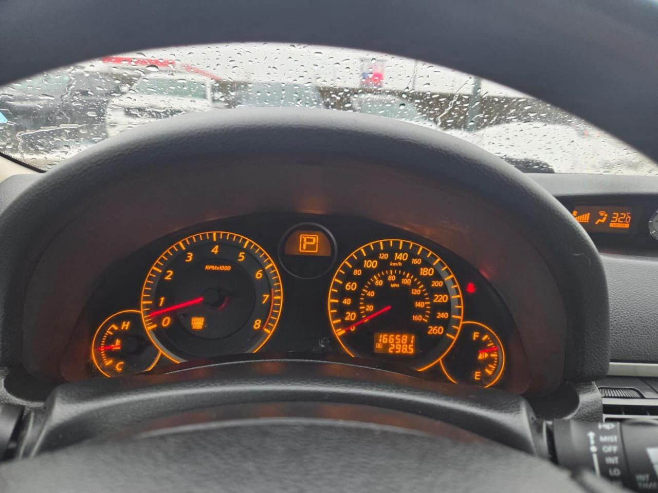 2005 Infiniti G35 SEDAN, LEATHER, LOADED, AUTO, ONLY 166KMS, AS IS Photo