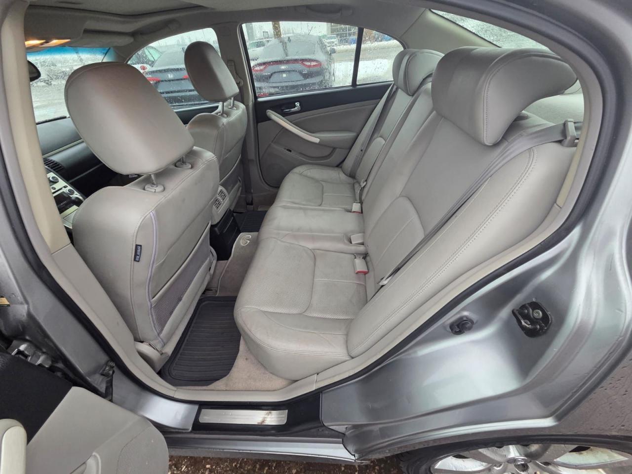 2005 Infiniti G35 SEDAN, LEATHER, LOADED, AUTO, ONLY 166KMS, AS IS Photo