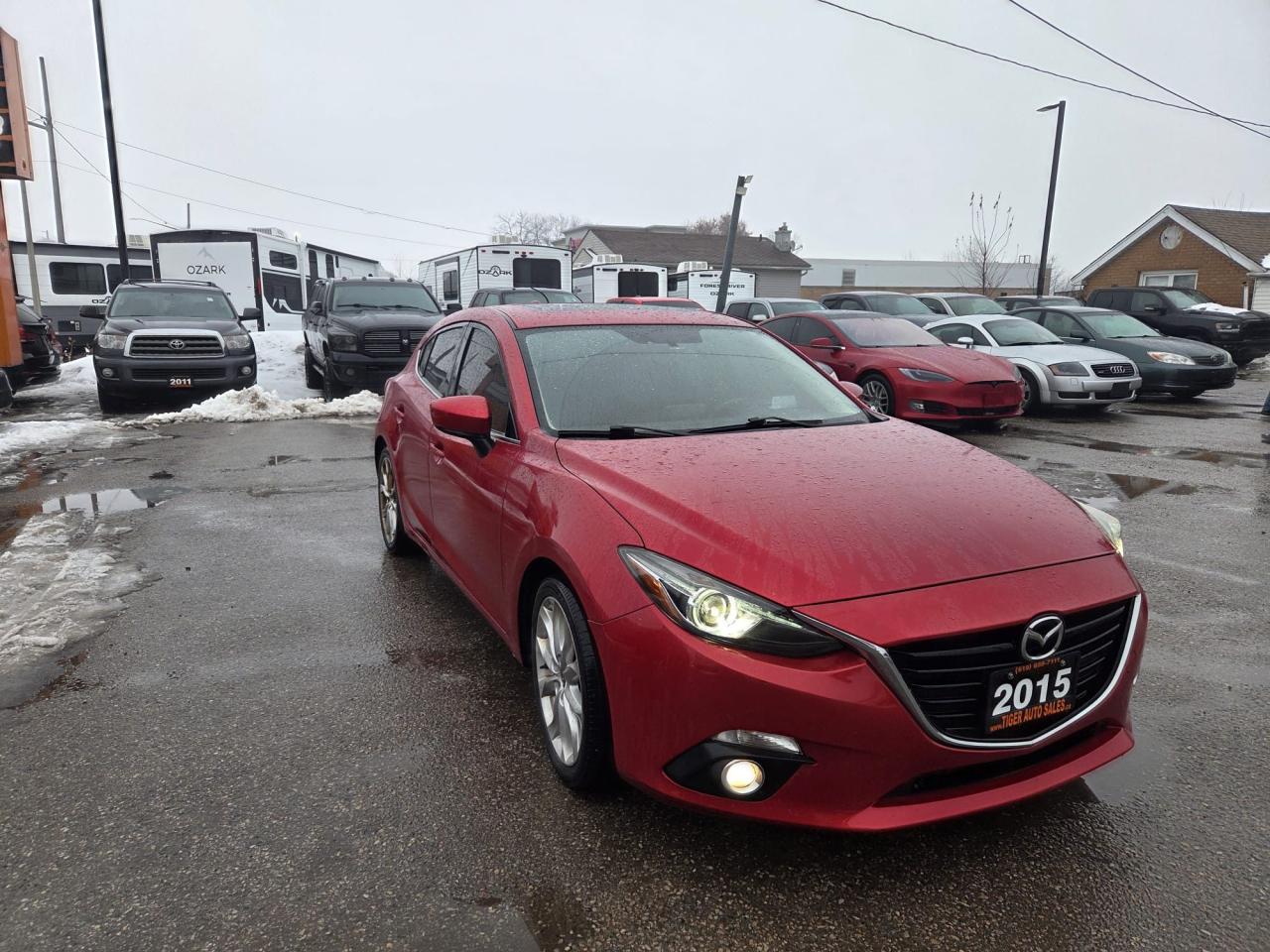 2015 Mazda MAZDA3 GT, HATCH, MANUAL, SUNROOF, ALLOYS, CERTIFIED Photo