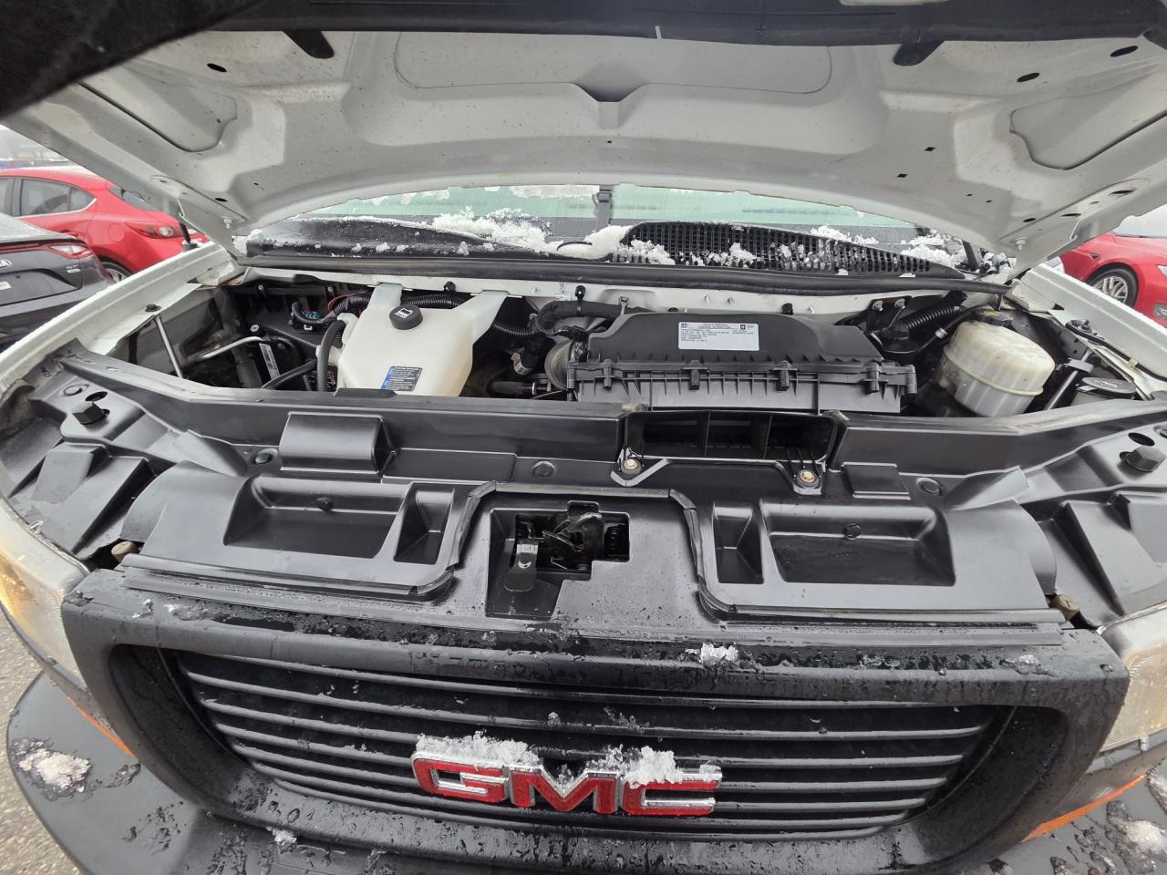 2020 Chevrolet Express Cargo Van G2500, V6, CARGO VAN, ONLY 94,000KMS, CERTIFIED Photo