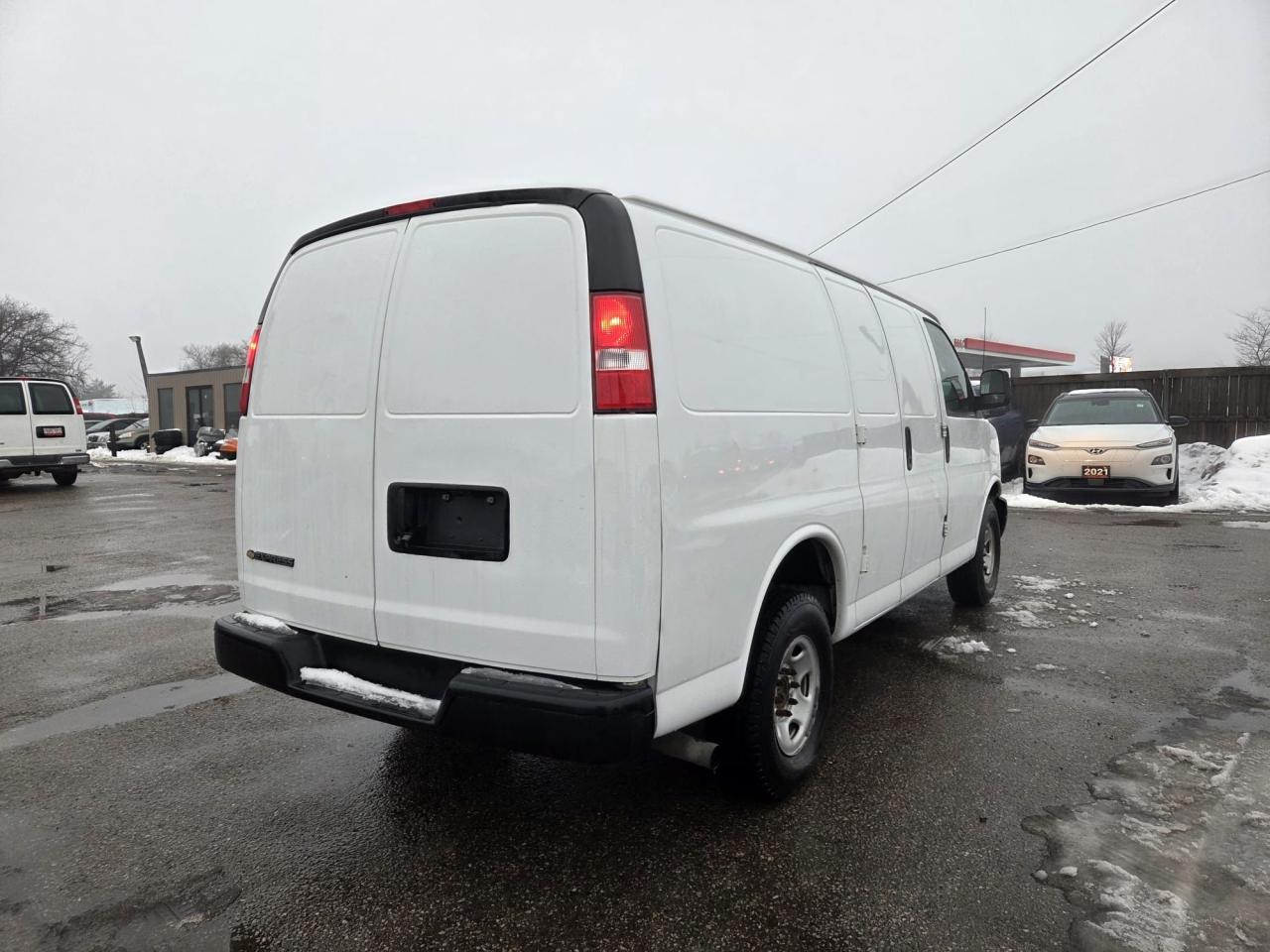 2020 Chevrolet Express Cargo Van G3500, V8, CARGO VAN, ONLY 101KMS, CERTIFIED Photo4