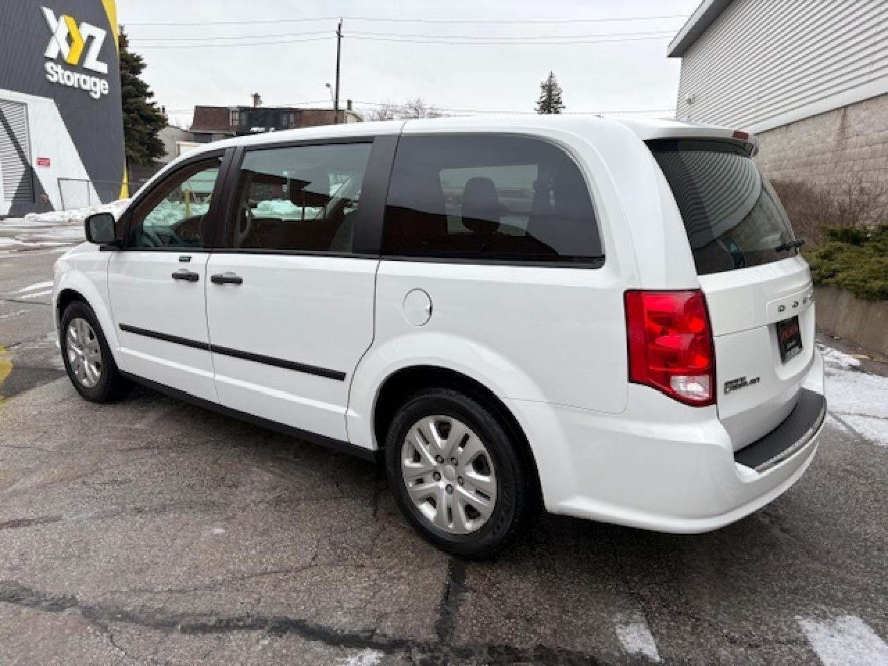 2016 Dodge Grand Caravan Canada Value Package **ONLY 94,000KM-1 OWNER** Photo