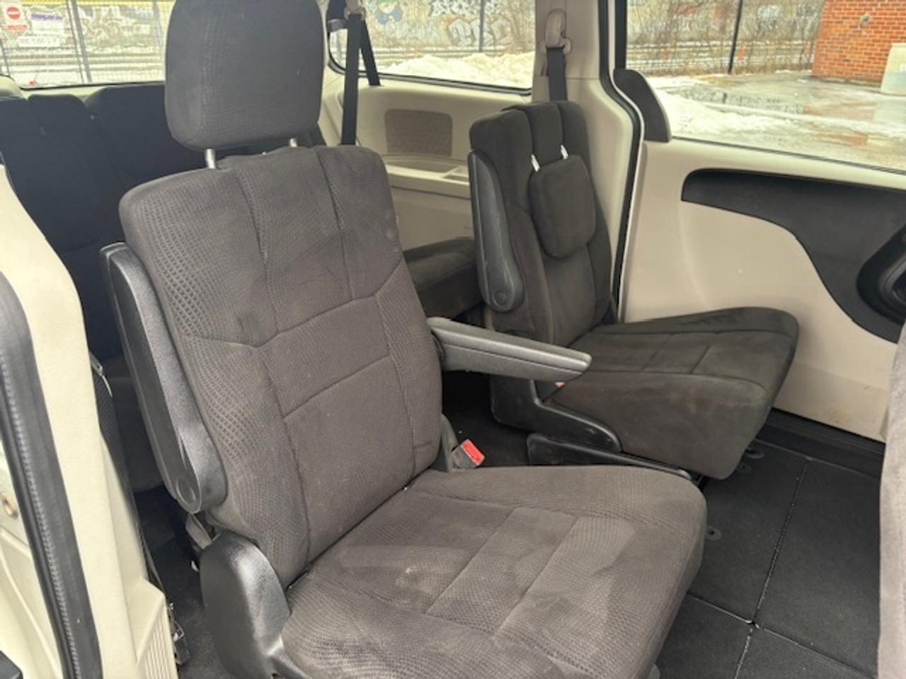 2013 Dodge Grand Caravan SE-FULL STOW AND GO-ONLY 89,000KM-1 OWNER Photo