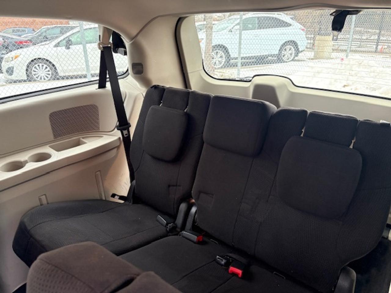 2013 Dodge Grand Caravan SE-FULL STOW AND GO-ONLY 89,000KM-1 OWNER Photo