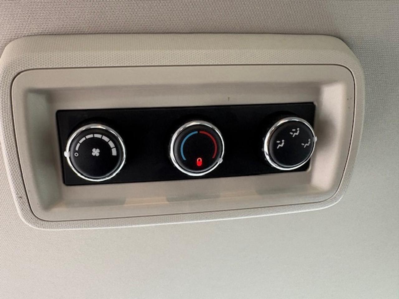 2013 Dodge Grand Caravan SE-FULL STOW AND GO-ONLY 89,000KM-1 OWNER Photo