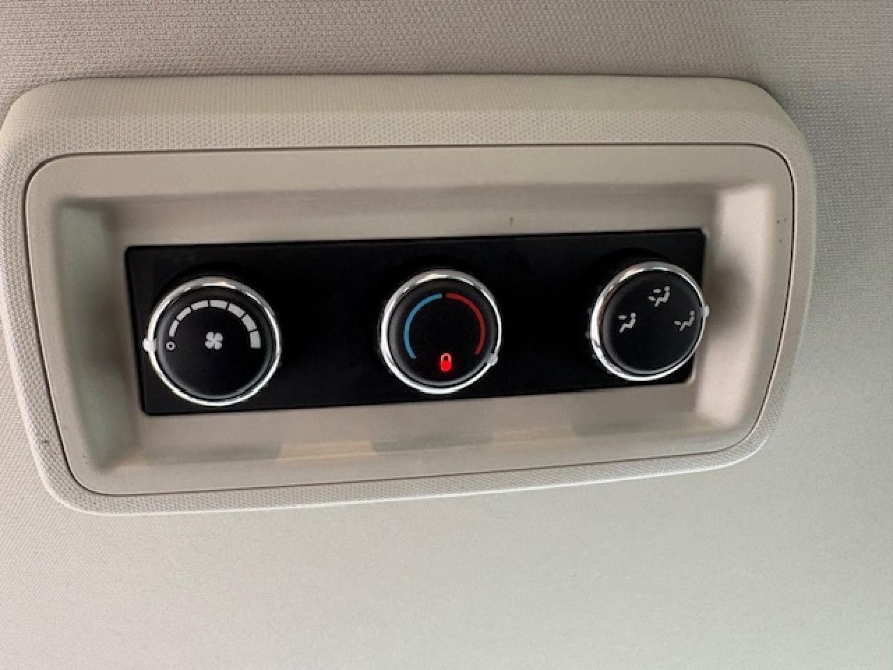 2013 Dodge Grand Caravan SE-FULL STOW AND GO-ONLY 89,000KM-1 OWNER Photo