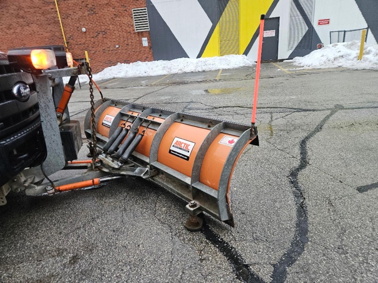 2016 Ford F-250 Super Duty SRW 4WD ARCTIC SNOW PLOW ONLY 80KM-SHORT BOX & SALTER Photo