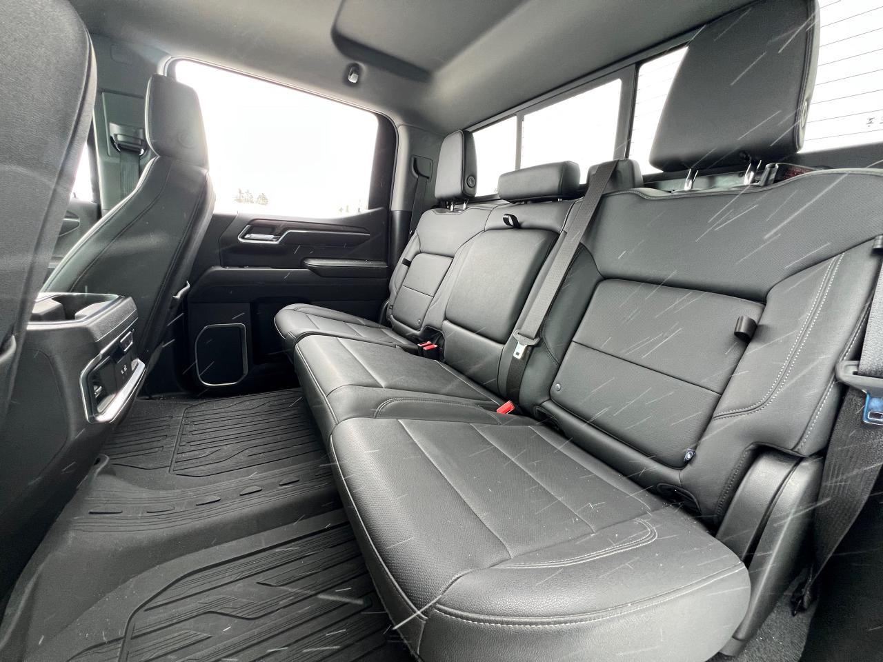 2024 GMC Sierra 1500 SLT One Owner | Premium Package | X31 | 20" Wheels Photo