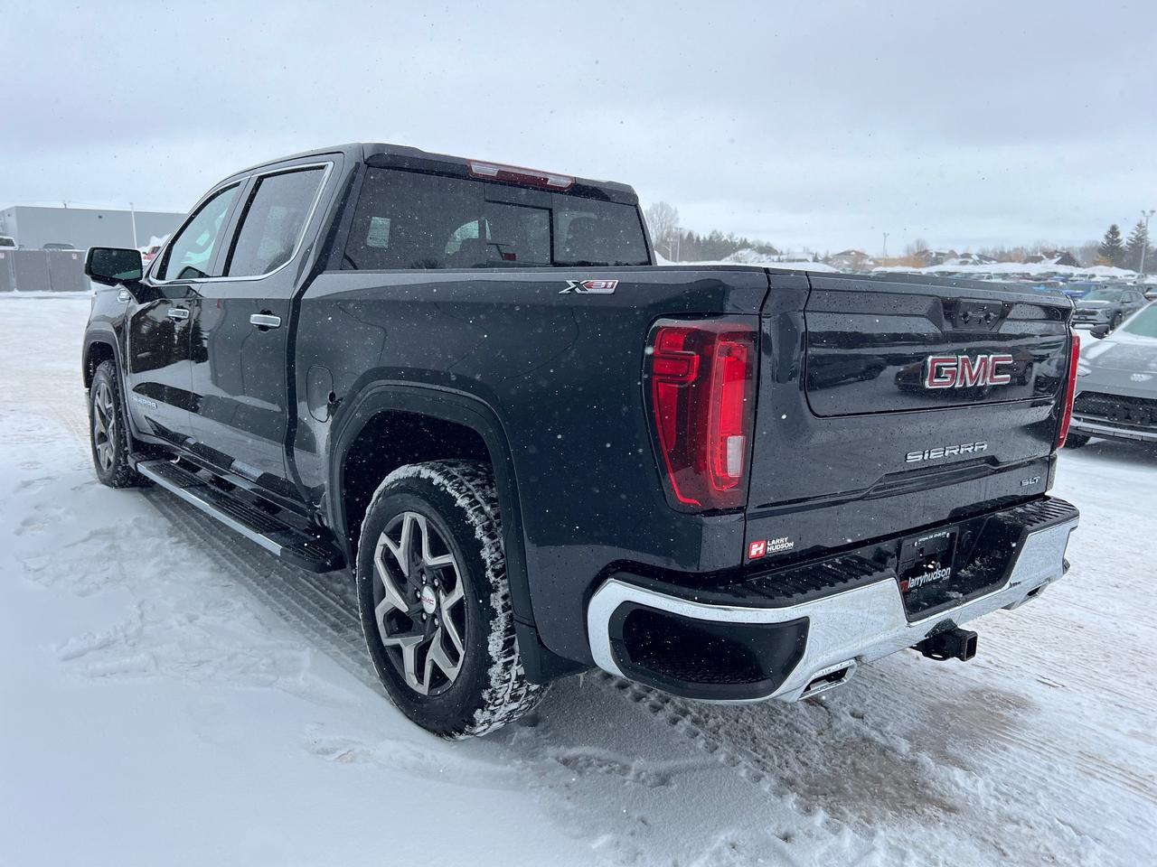 2024 GMC Sierra 1500 SLT One Owner | Premium Package | X31 | 20" Wheels Photo