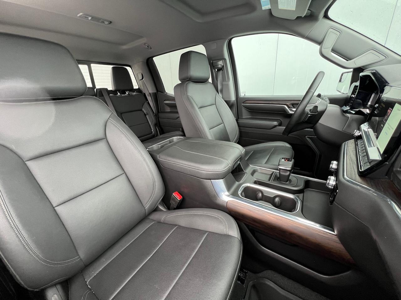 2024 GMC Sierra 1500 SLT One Owner | Premium Package | X31 | 20" Wheels Photo