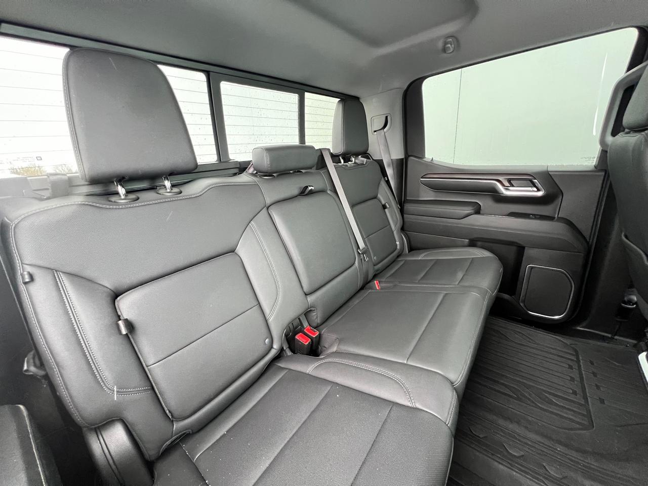 2024 GMC Sierra 1500 SLT One Owner | Premium Package | X31 | 20" Wheels Photo