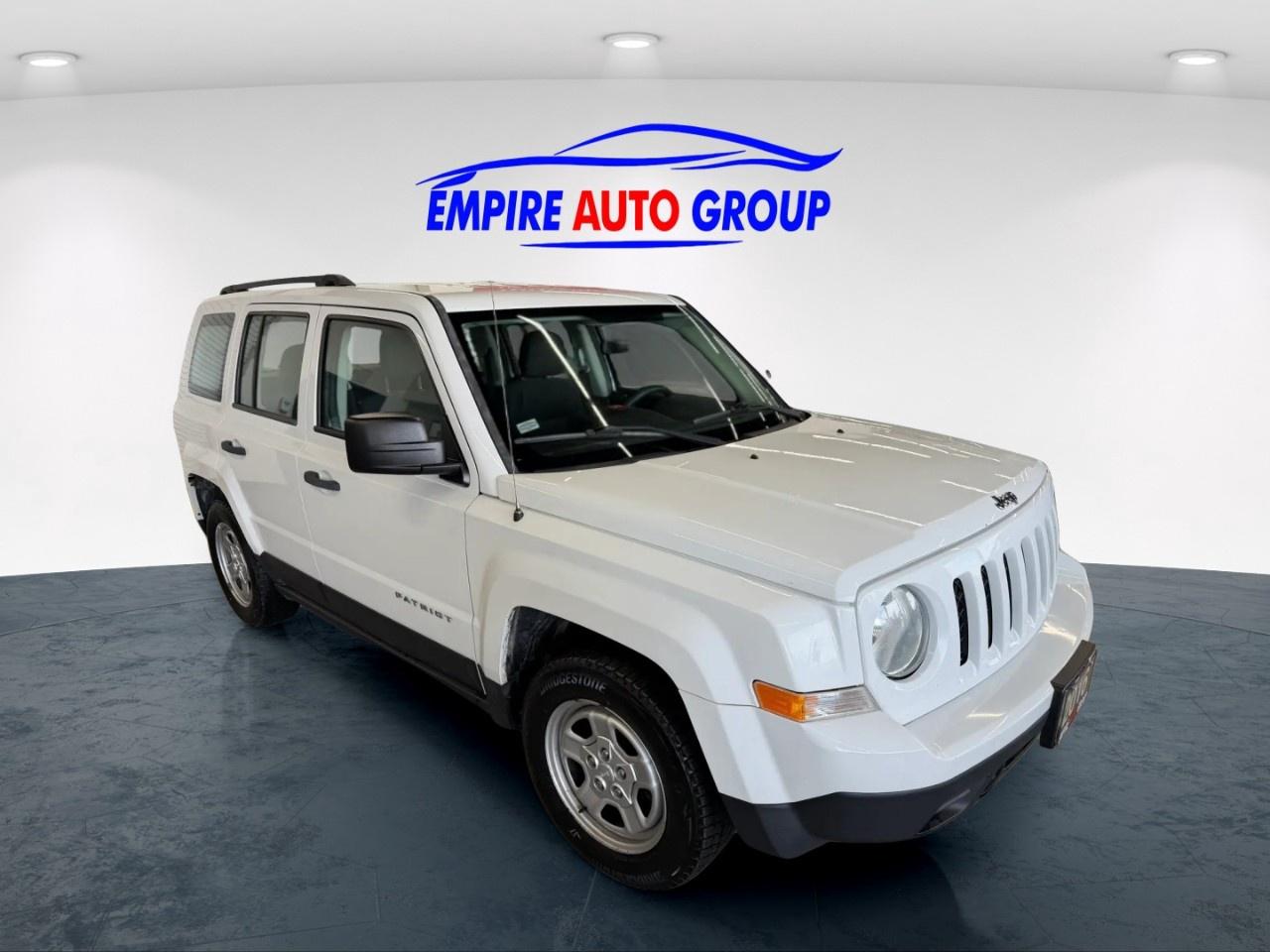 2016 Jeep Patriot SPORT Photo