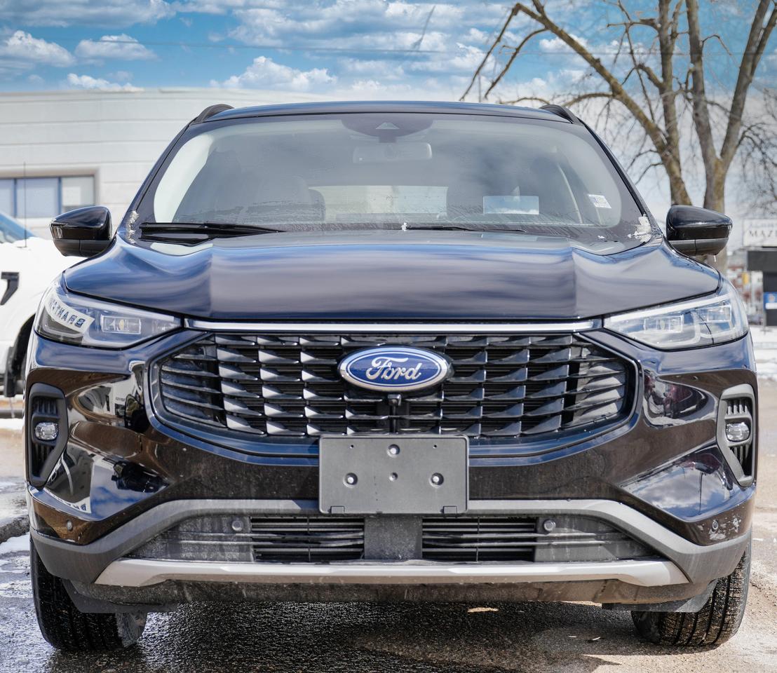 2026 Ford Escape Platinum Photo2