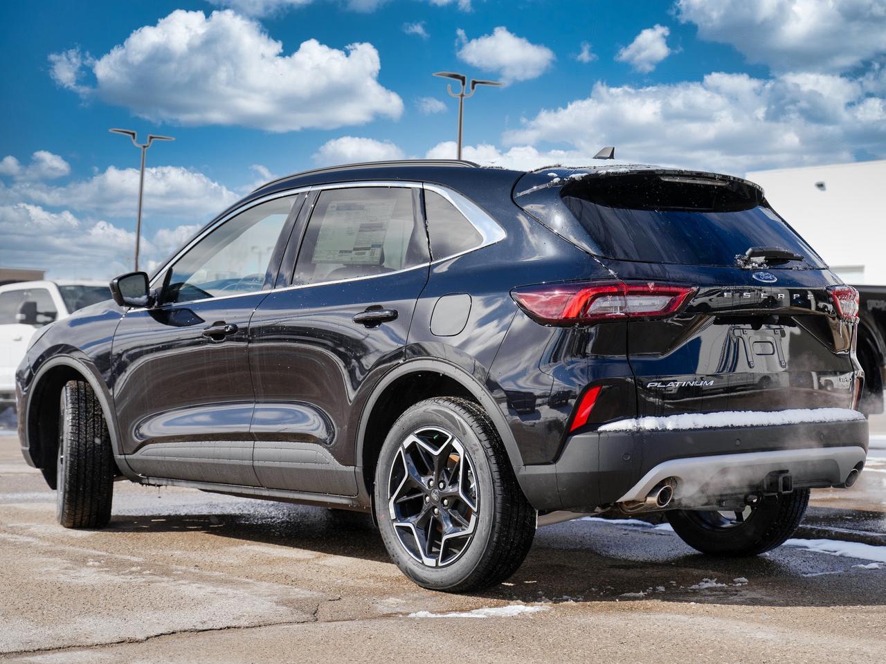 2026 Ford Escape Platinum Photo4