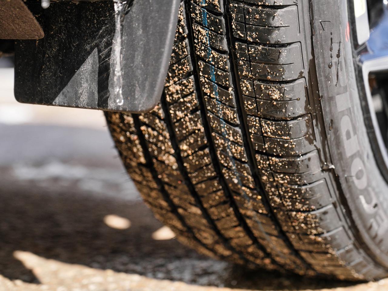 2026 Ford Escape Platinum Photo