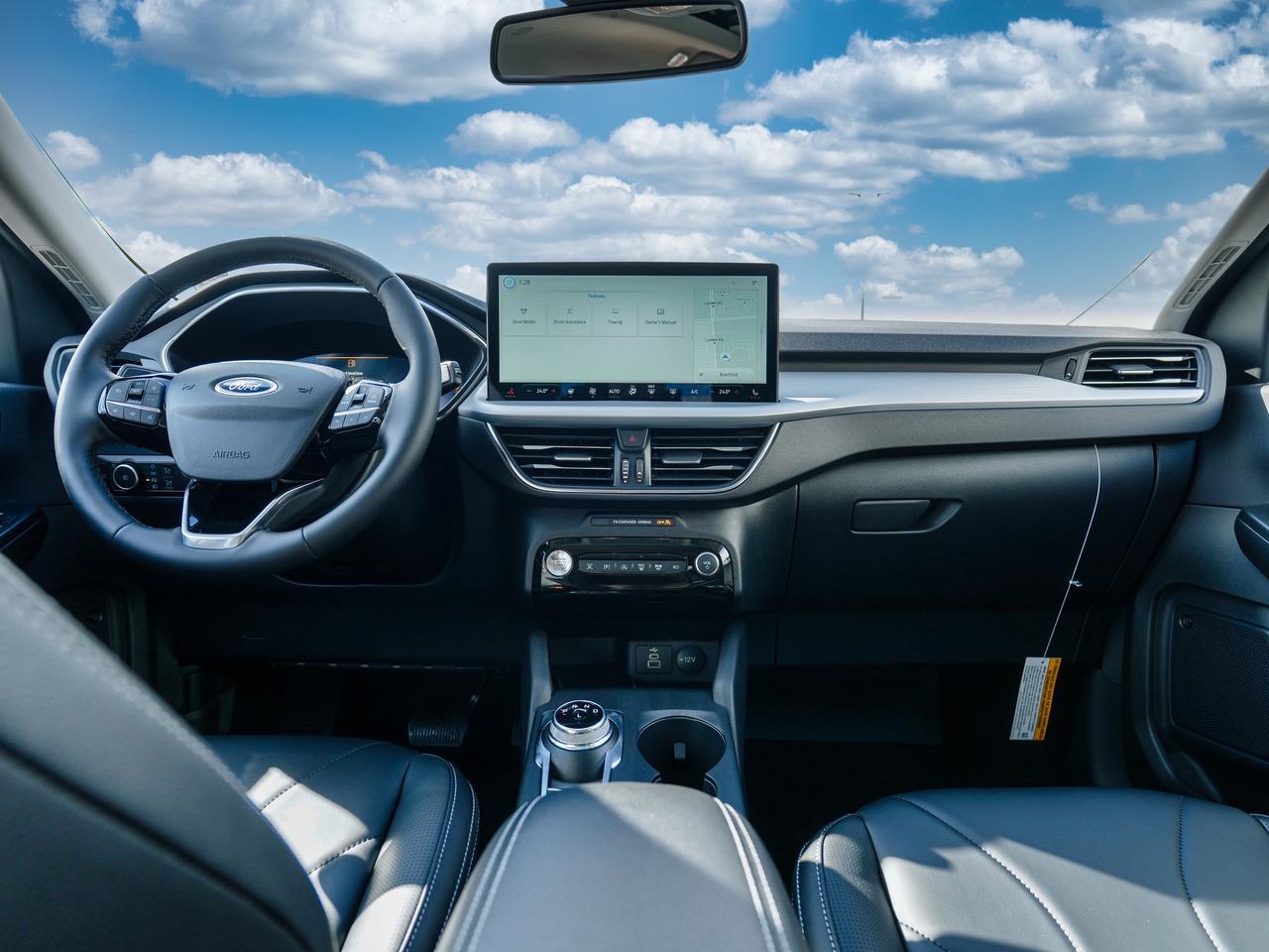 2026 Ford Escape Platinum Photo