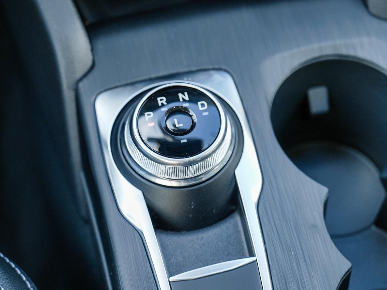 2026 Ford Escape Platinum Photo