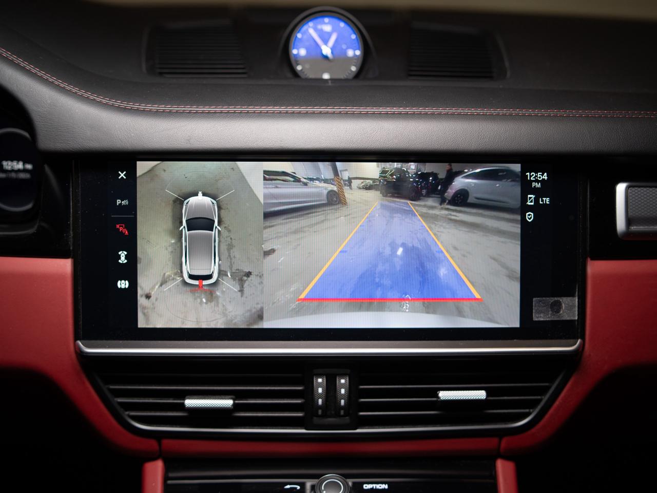 2023 Porsche Cayenne PLATINUM EDITION | HUD | PREMIUM PLUS PKG | 21 IN Photo