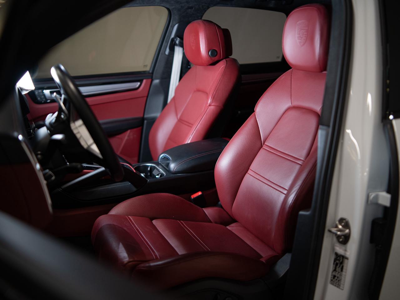 2023 Porsche Cayenne PLATINUM | SUPPORT DESIGN & ASSISTANCE PKG | 21 IN Photo