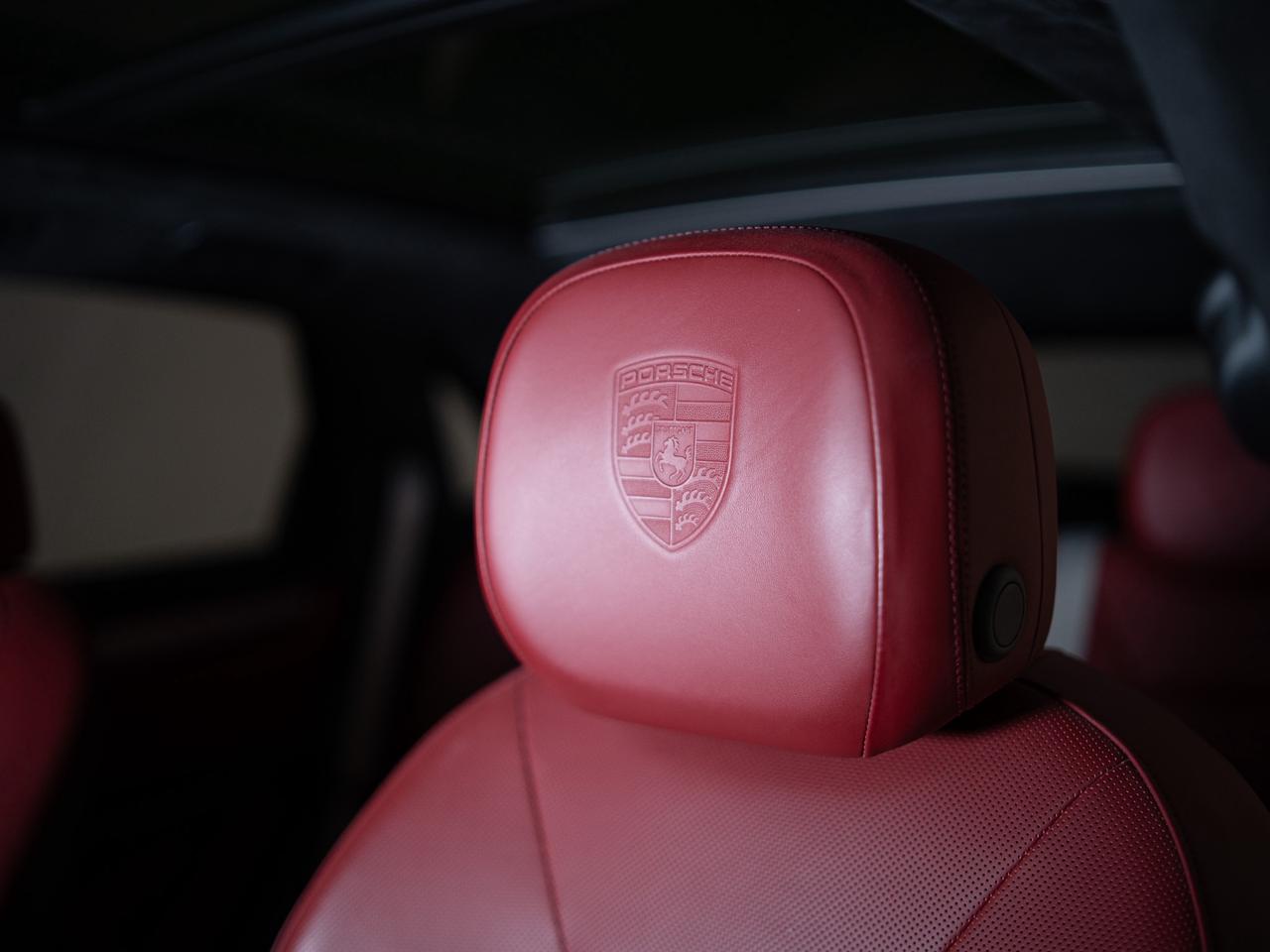 2023 Porsche Cayenne PLATINUM | SUPPORT DESIGN & ASSISTANCE PKG | 21 IN Photo