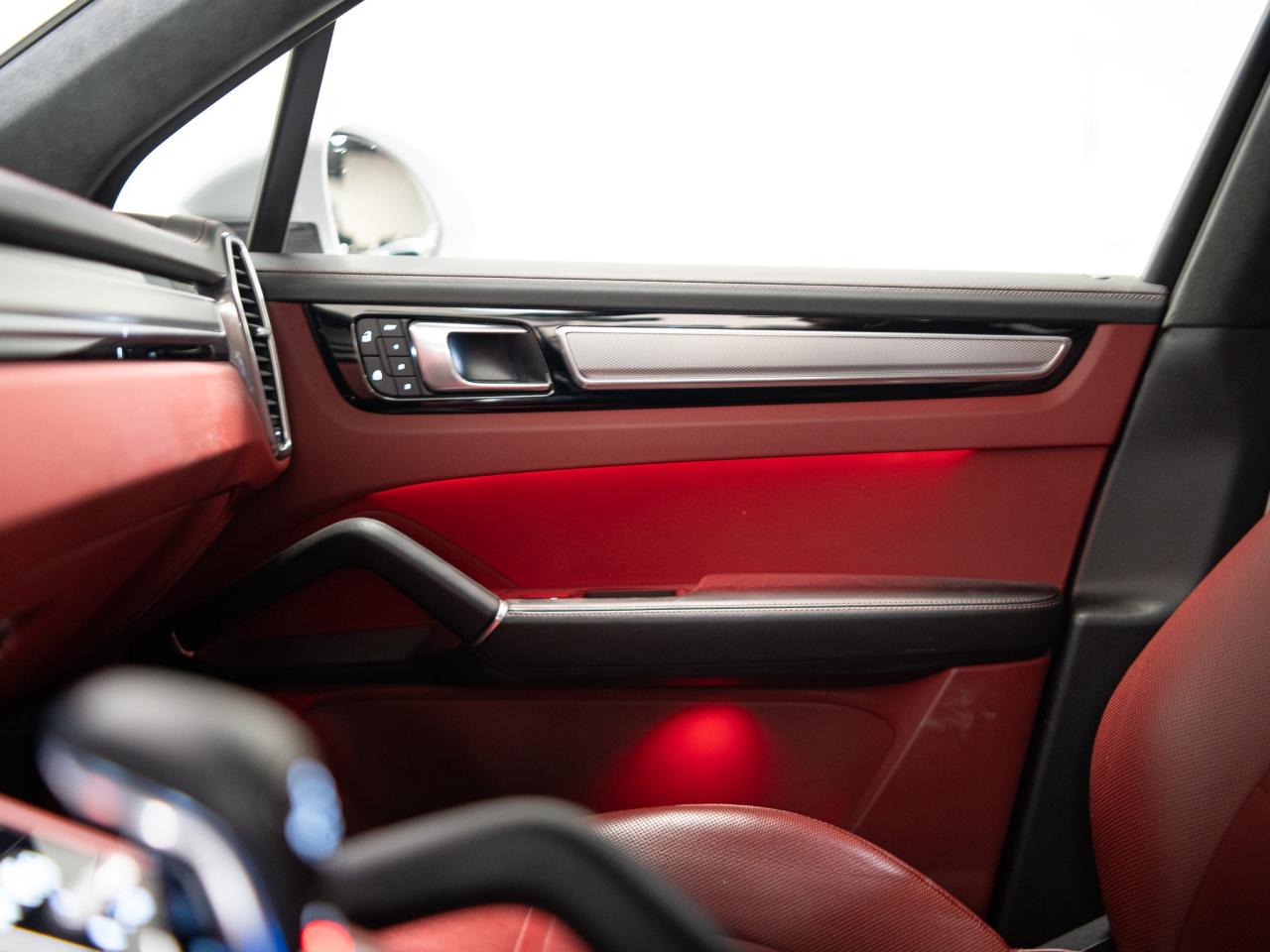 2023 Porsche Cayenne PLATINUM EDITION | HUD | PREMIUM PLUS PKG | 21 IN Photo