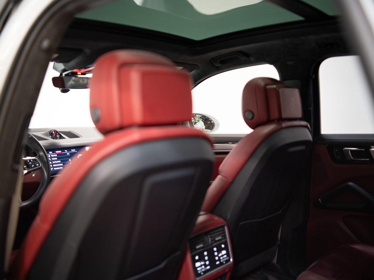 2023 Porsche Cayenne PLATINUM EDITION | HUD | PREMIUM PLUS PKG | 21 IN Photo