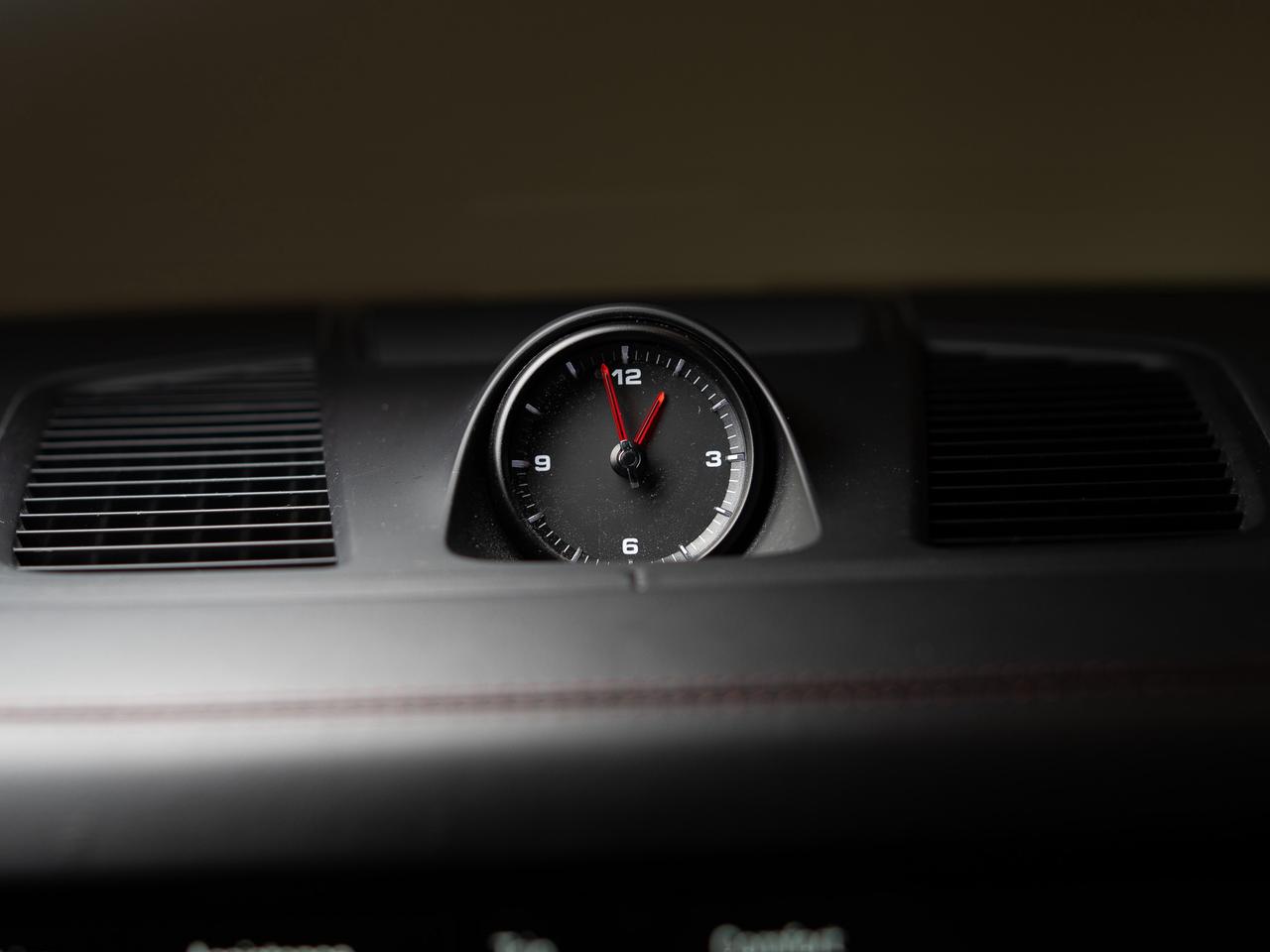 2023 Porsche Cayenne PLATINUM | SUPPORT DESIGN & ASSISTANCE PKG | 21 IN Photo