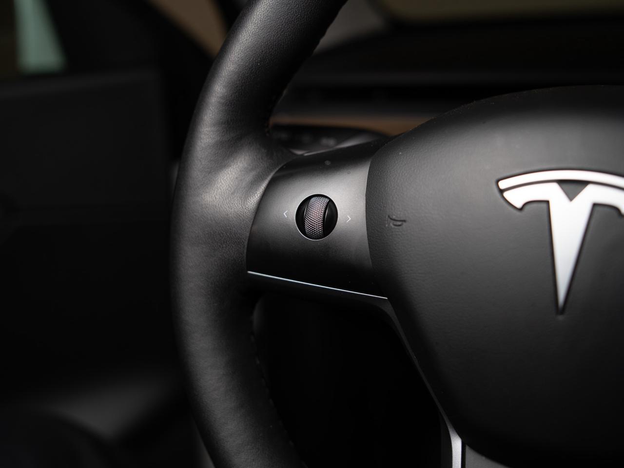 2022 Tesla Model Y PERFORMANCE | AWD | 21 IN Photo