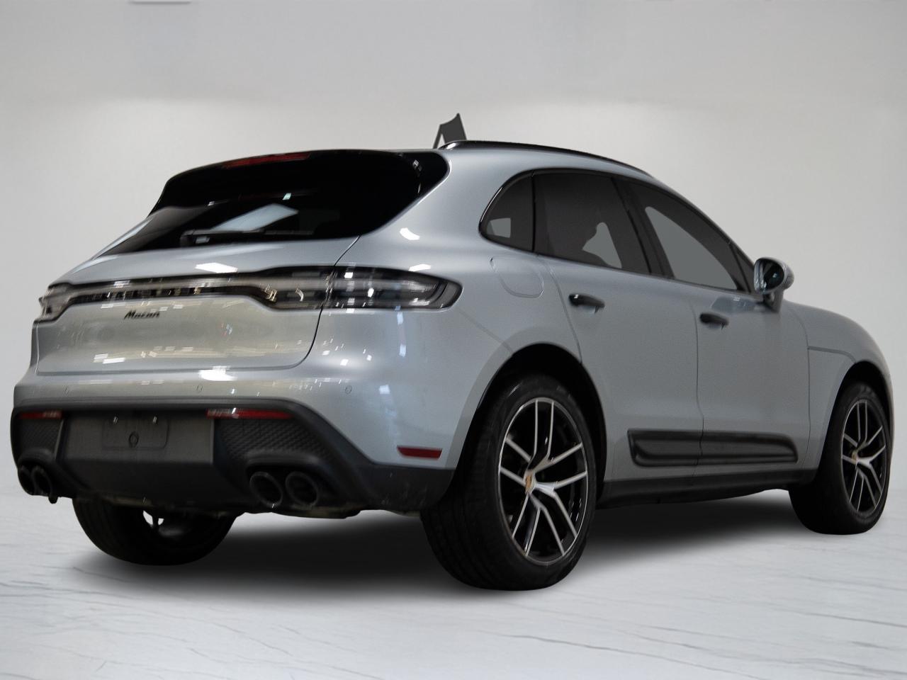 2023 Porsche Macan PREMIUM PLUS PKG | BOSE | 20 IN Photo3