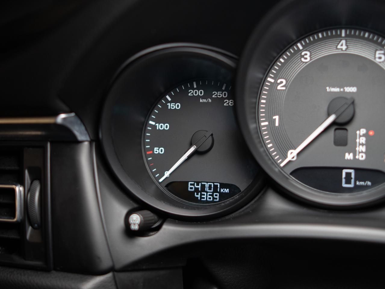 2023 Porsche Macan PREMIUM PLUS PKG | BOSE | 20 IN Photo