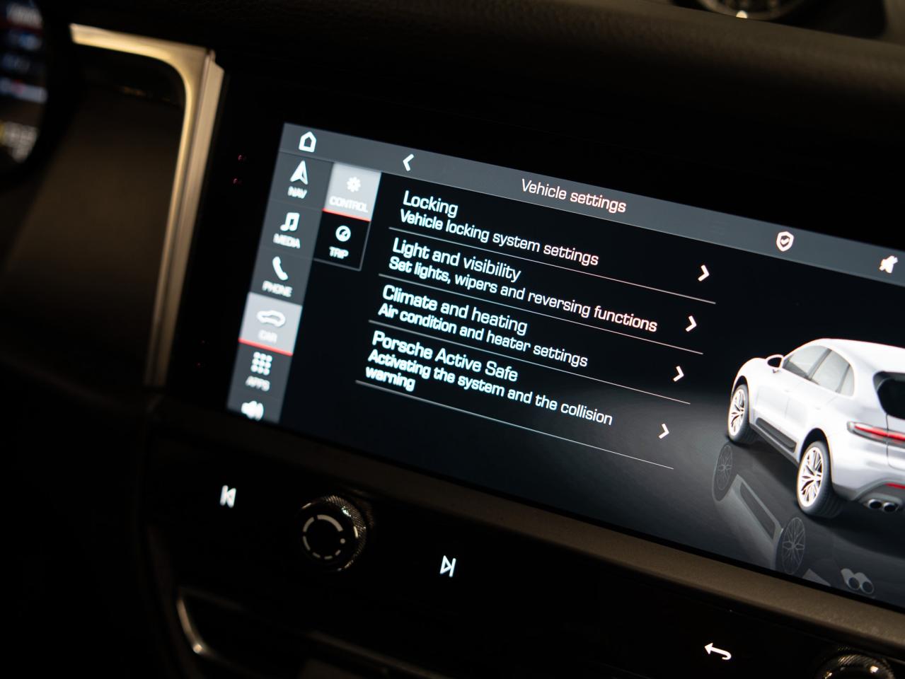 2023 Porsche Macan PREMIUM PLUS PKG | BOSE | 20 IN Photo