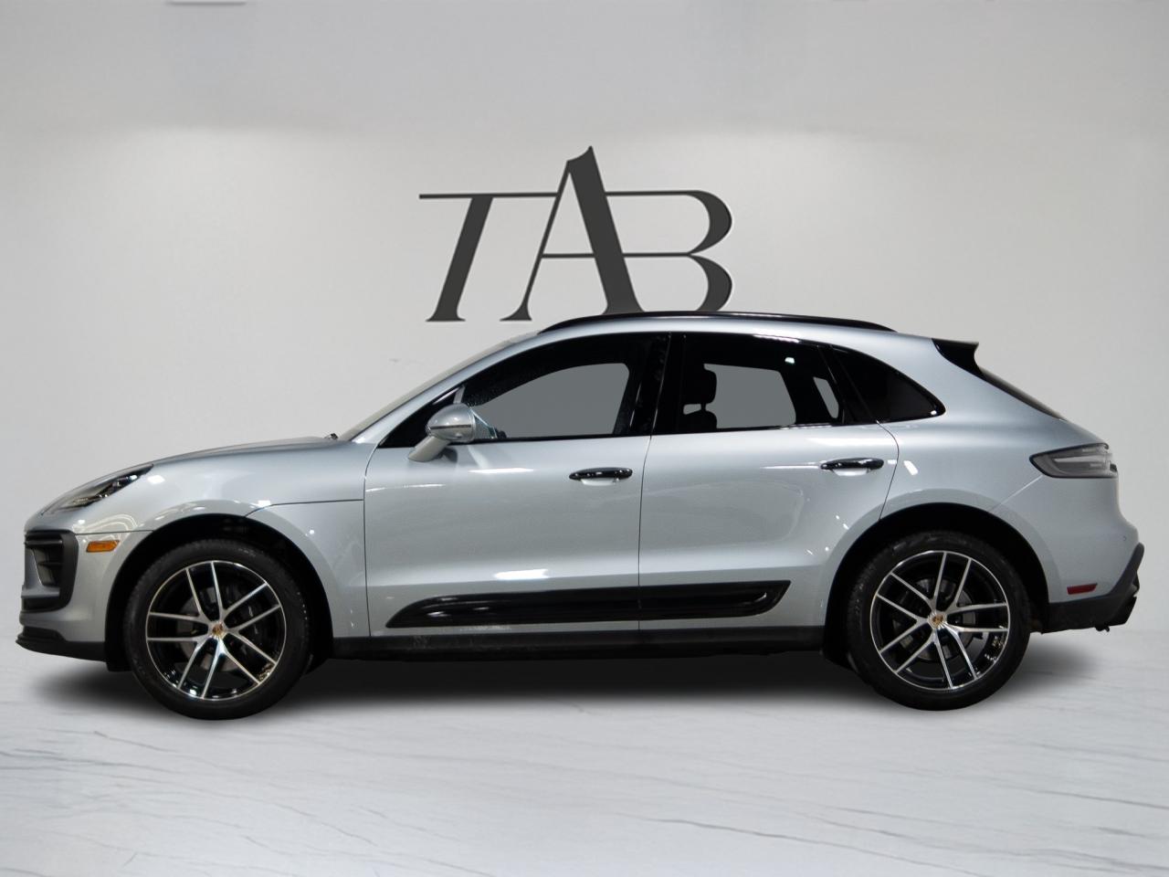 2023 Porsche Macan PREMIUM PLUS PKG | BOSE | 20 IN Photo