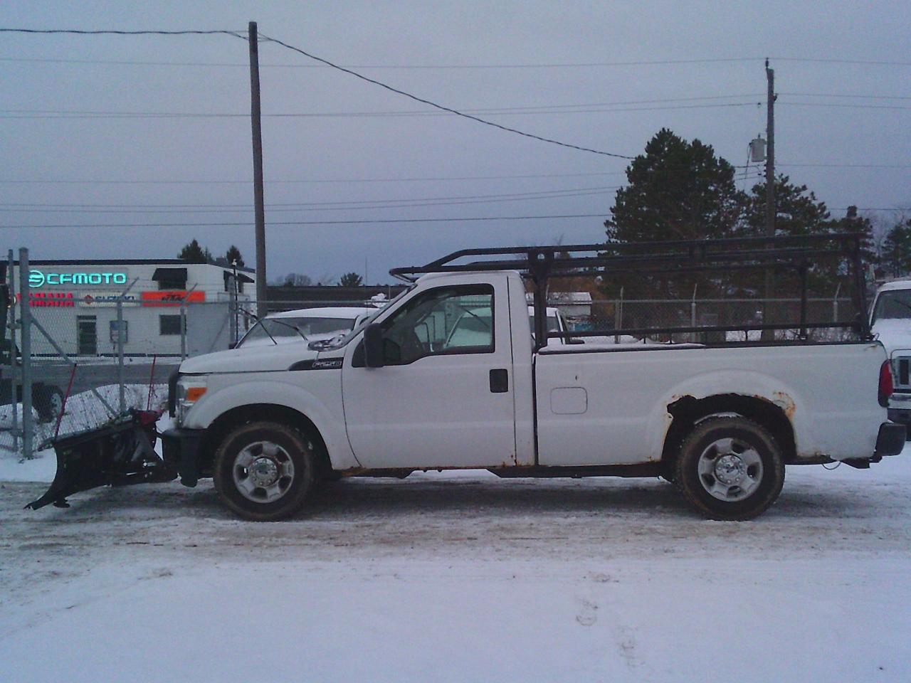 2012 Ford F-250 2WD Reg Cab 137  XL Photo