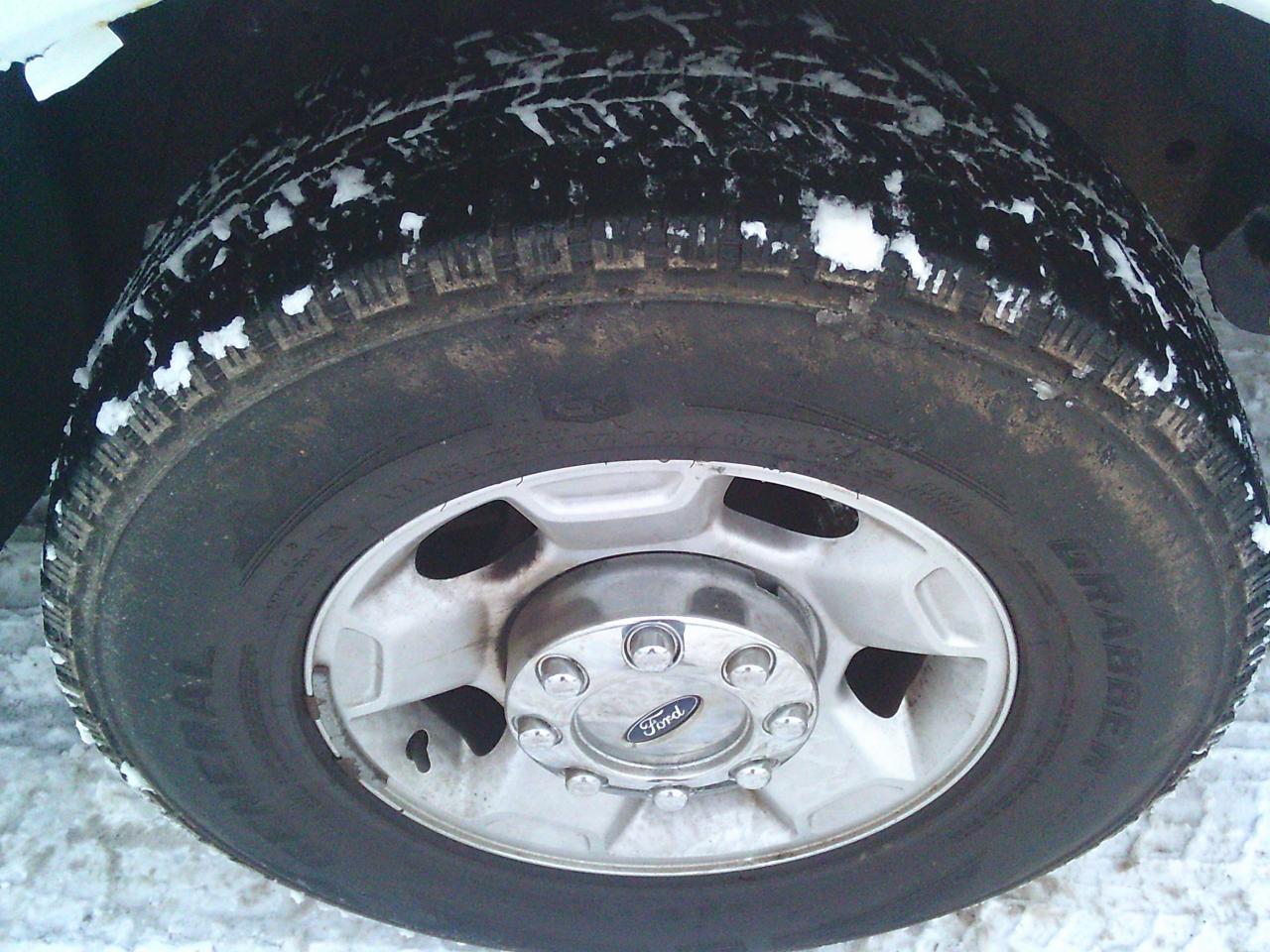 2012 Ford F-250 2WD Reg Cab 137  XL Photo