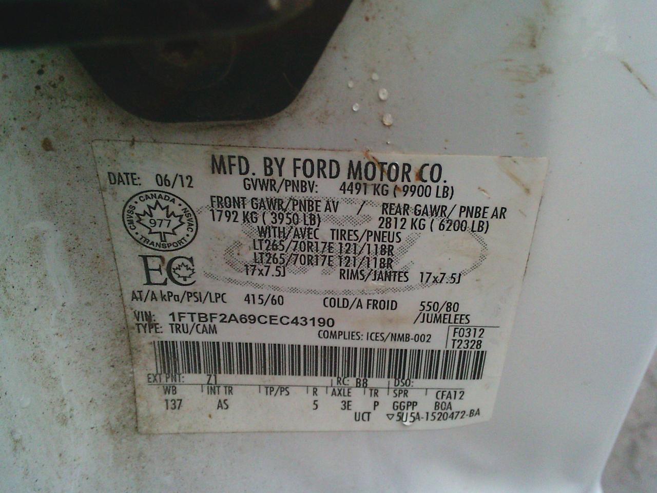 2012 Ford F-250 2WD Reg Cab 137  XL Photo