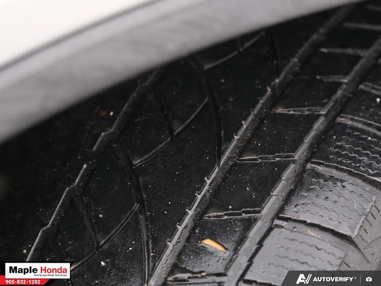 2011 Honda CR-V Leather Seats| Sunroof| Heated Seats| Photo