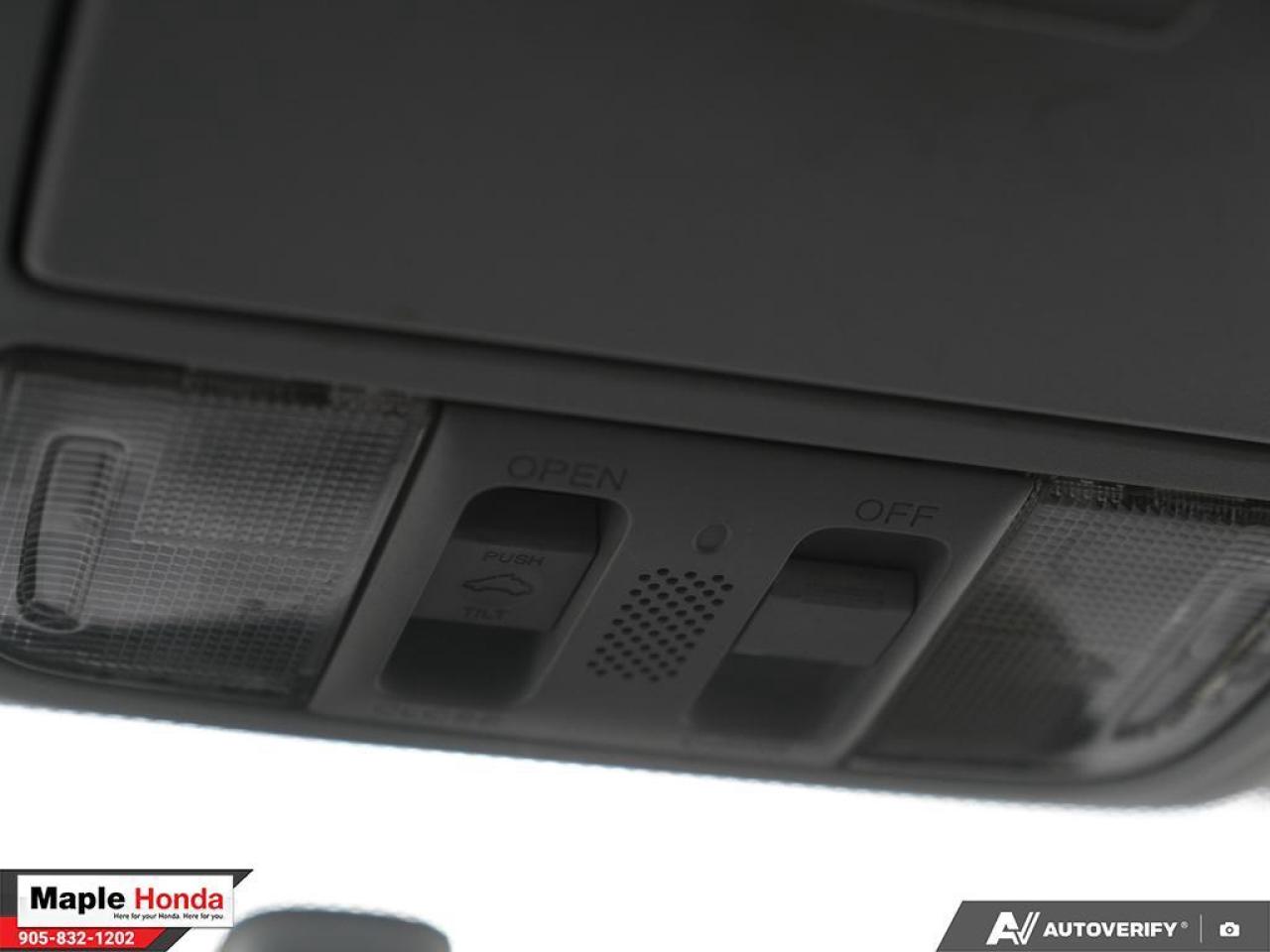 2011 Honda CR-V Leather Seats| Sunroof| Heated Seats| Photo