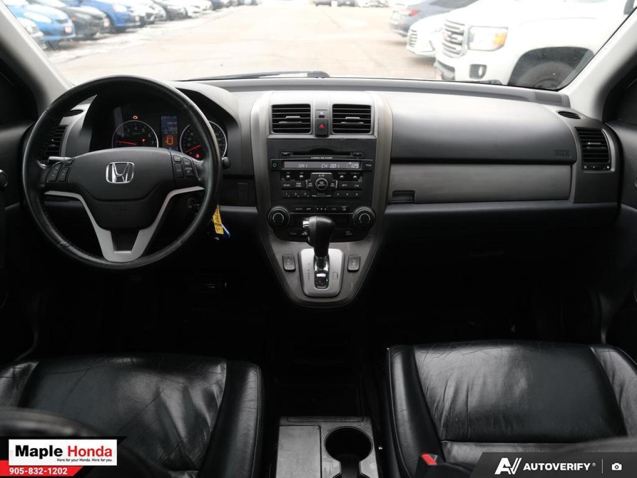 2011 Honda CR-V Leather Seats| Sunroof| Heated Seats| Photo