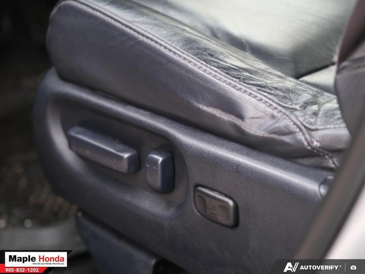 2011 Honda CR-V Leather Seats| Sunroof| Heated Seats| Photo