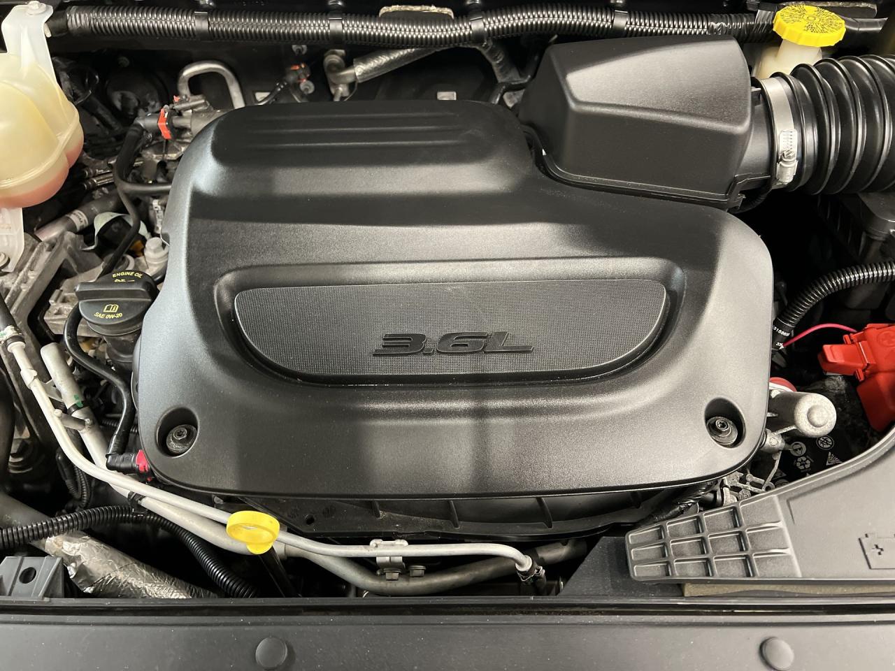 2021 Chrysler Pacifica TOURING L PLUS | 7-PASS | HTD LEATHER | CARPLAY Photo