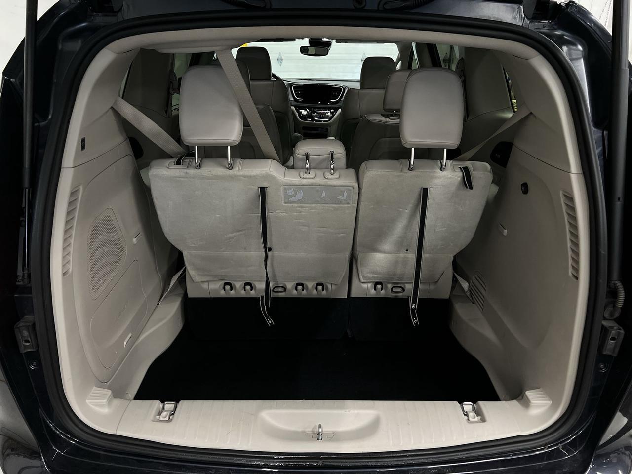 2021 Chrysler Pacifica TOURING L PLUS | 7-PASS | HTD LEATHER | CARPLAY Photo