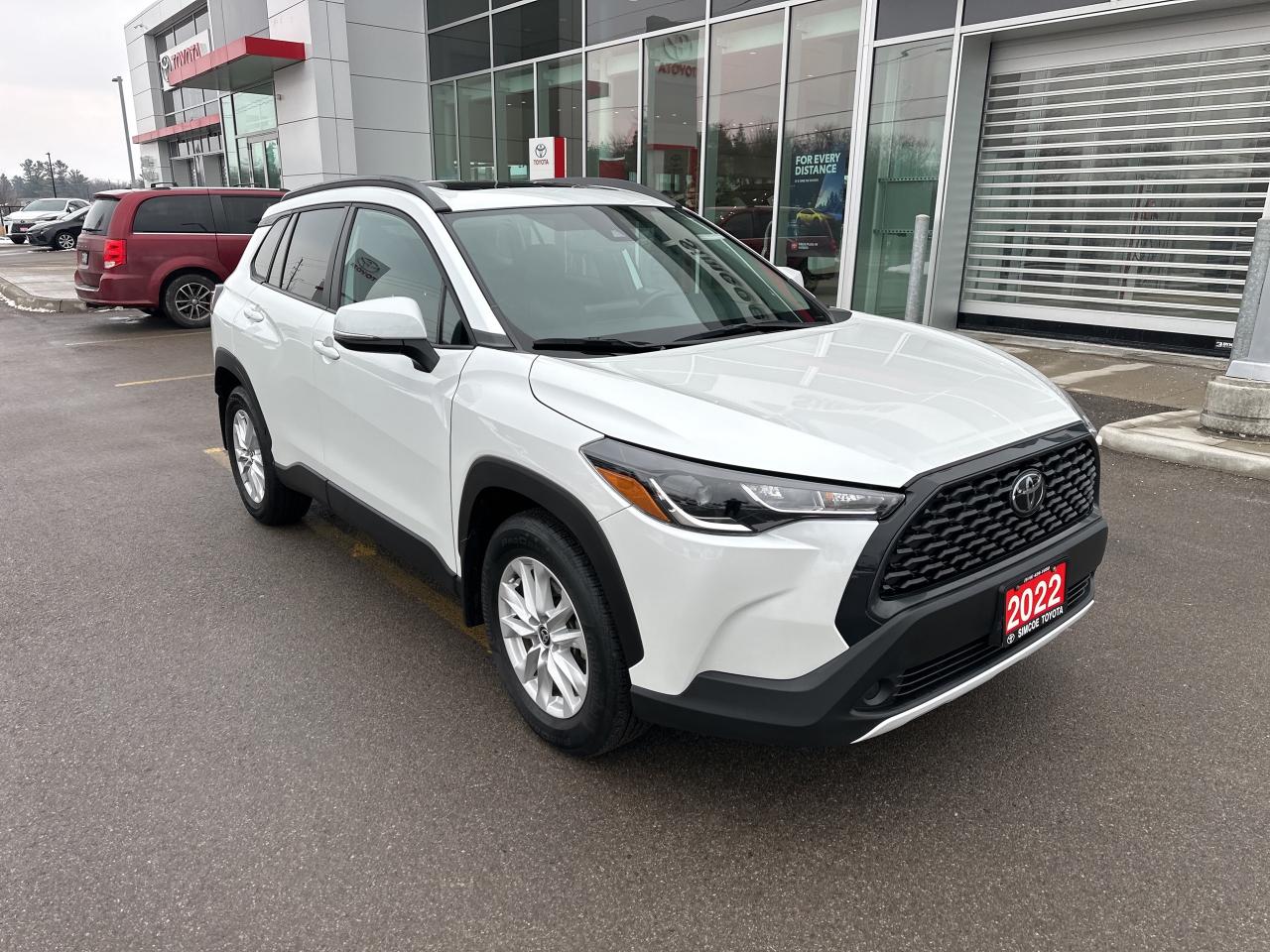 2022 Toyota Corolla Cross LE Photo