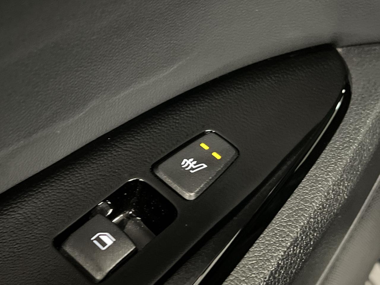 2023 Kia Sportage X-LINE LIMITED AWD | LEATHER | PANO ROOF | 360 CAM Photo