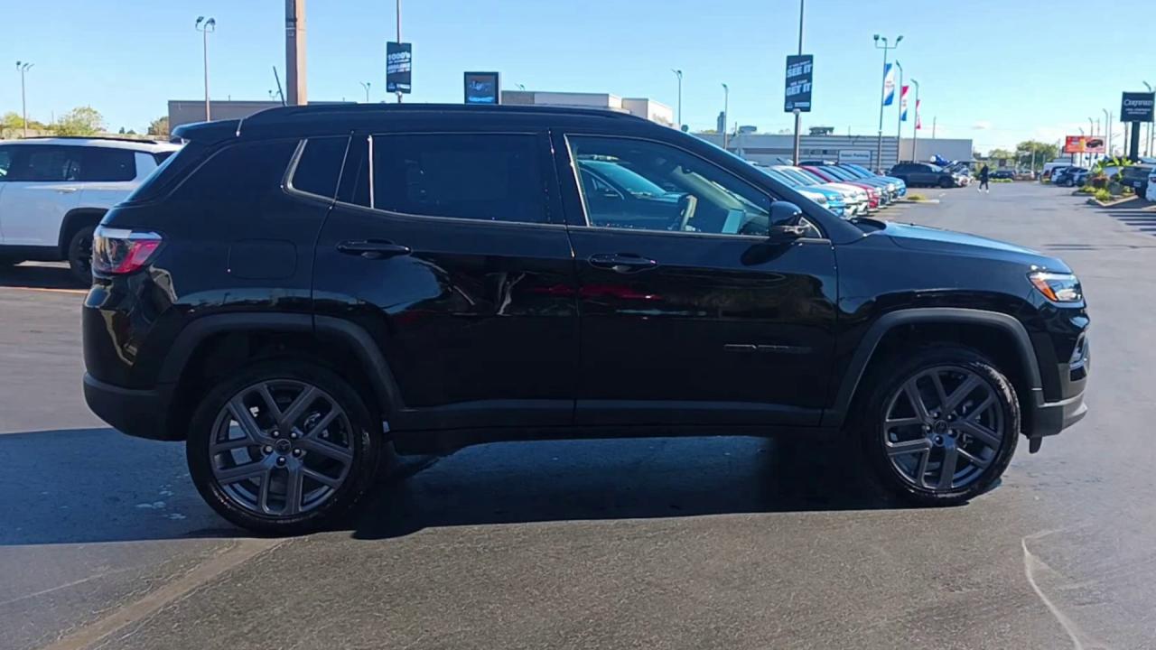 2026 Jeep Compass Limited 4X4 Photo