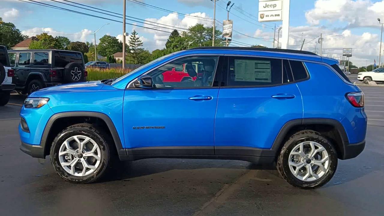 2026 Jeep Compass NORTH 4X4 Photo4