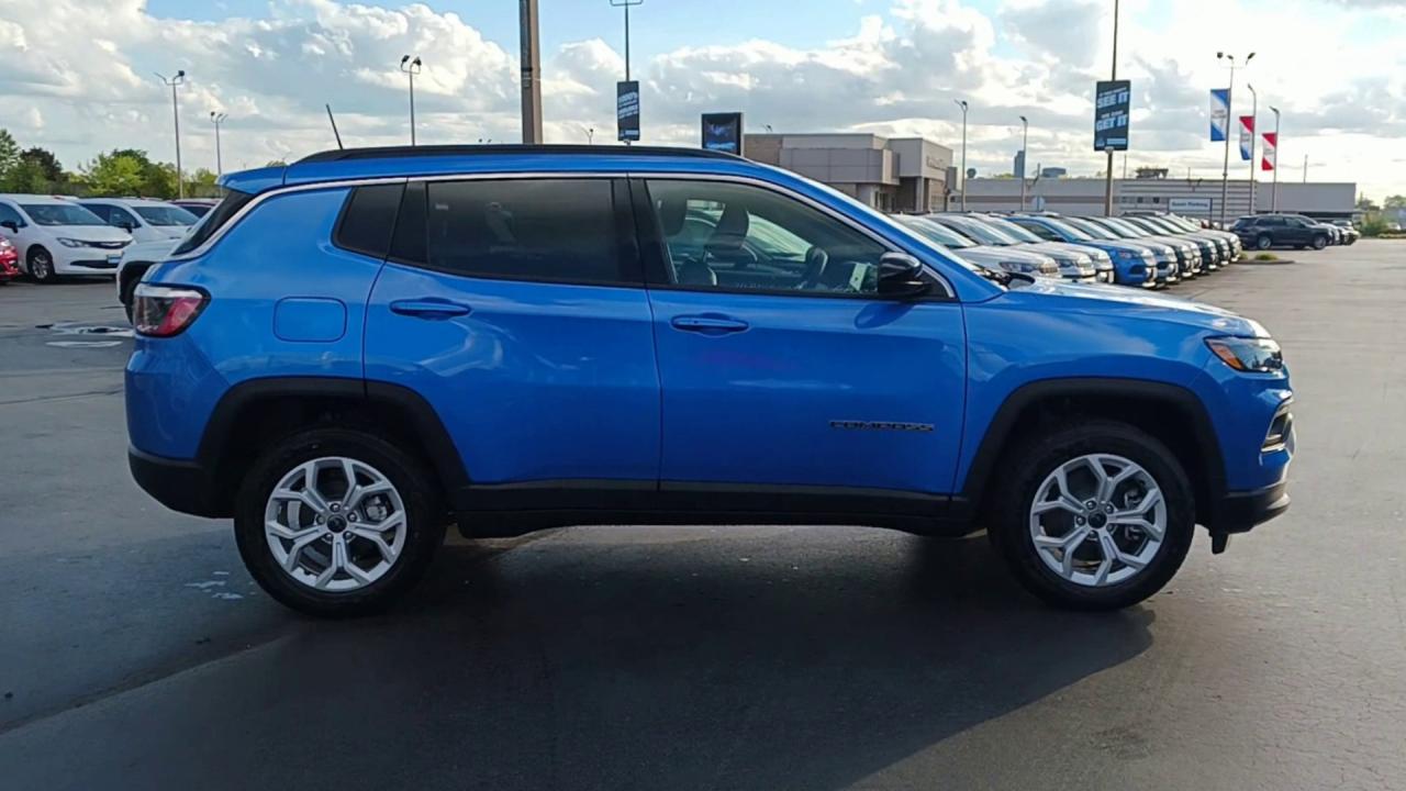 2026 Jeep Compass NORTH 4X4 Photo