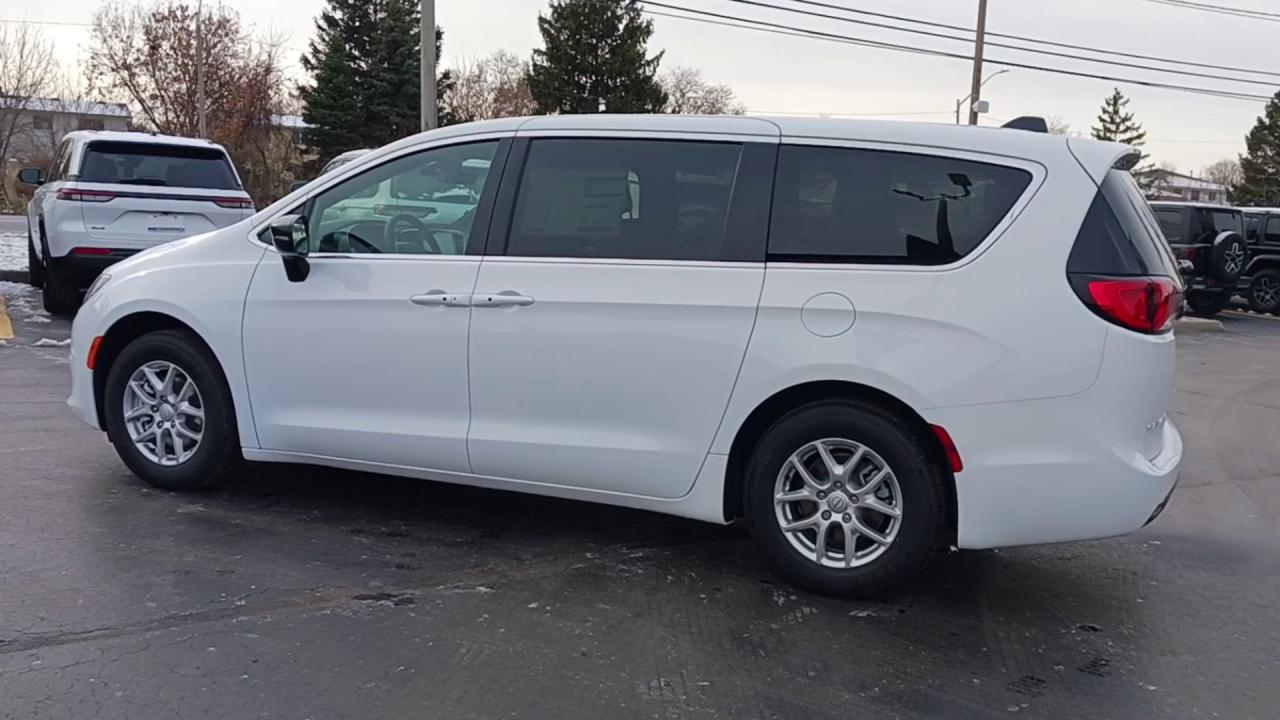 2026 Dodge Grand Caravan SXT 2WD Photo